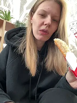 Snapshot of MaryHiggins chatting on 6, 2, 2026 MaryHiggins online show from 6, 2, 2026