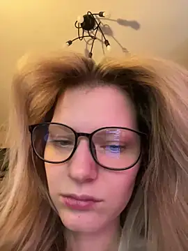 Snapshot of MaryHiggins chatting on 12, 2, 2026 MaryHiggins online show from 12, 2, 2026