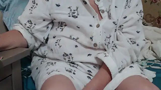 Snapshot of Anabelldestiny chatting on 2, 10, 2025 Anabelldestiny online show from 2, 10, 2025