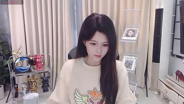 Judy0523 online show from 8, 1, 2025