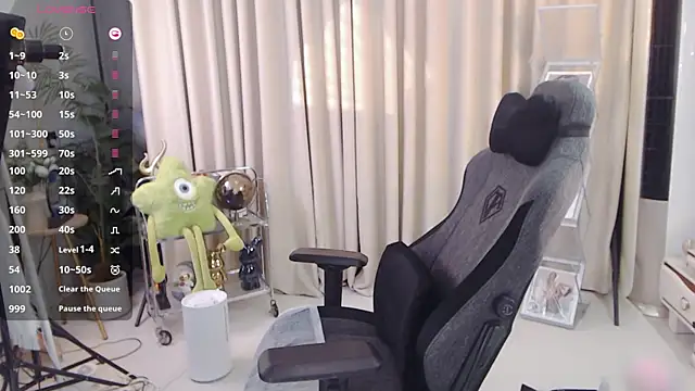 Judy0523 online show from 16, 2, 2025