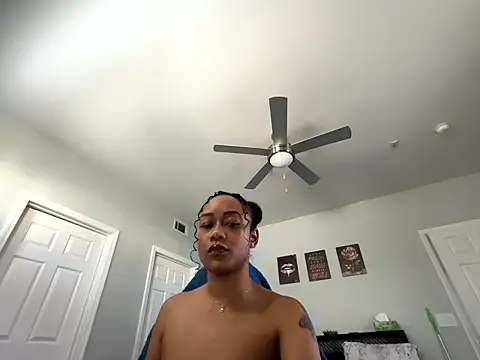 Snapshot of RylHoneyy chatting on 8, 1, 2026 RylHoneyy online show from 8, 1, 2026