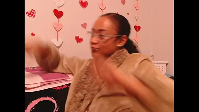 Snapshot of RylHoneyy chatting on 15, 2, 2026 RylHoneyy online show from 15, 2, 2026