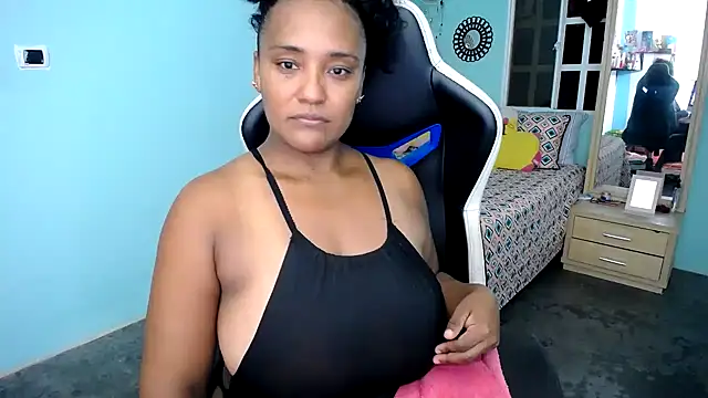 Snapshot of marysol83 chatting on 19, 9, 2025 marysol83 online show from 19, 9, 2025