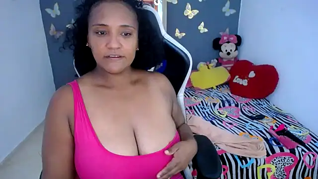 Snapshot of marysol83 chatting on 25, 4, 2026 marysol83 online show from 25, 4, 2026