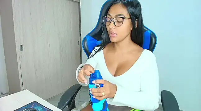 sophiax-x online show from 10, 12, 2024