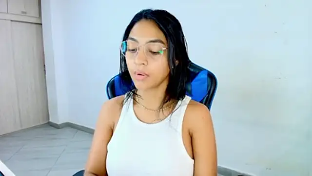 sophiax-x online show from 1, 3, 2026