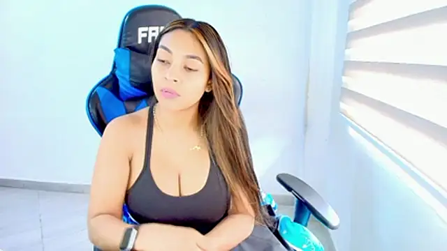 sophiax-x online show from 6, 5, 2026