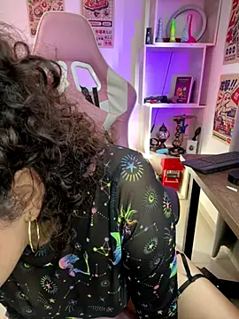 Snapshot of Emma_Wish chatting on 2, 10, 2025 Emma Wish online show from 2, 10, 2025