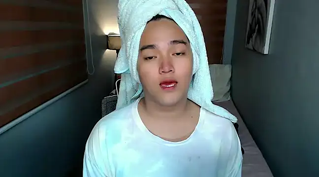 MoaningKylie online show from 17, 12, 2024