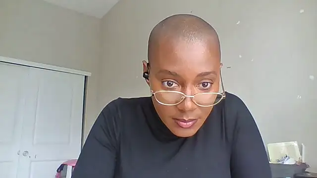 HoneyDripHer online show from 31, 10, 2025