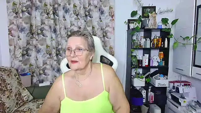 Selenna57 online show from 24, 2, 2025