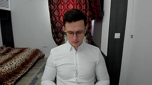 sexxymuscles4u online show from 21, 2, 2025