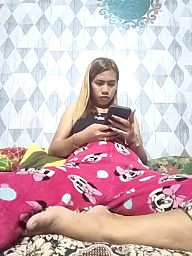 Cutie body11 online show from 9, 12, 2024