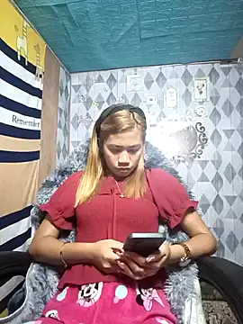 Cutie body11 online show from 10, 12, 2024