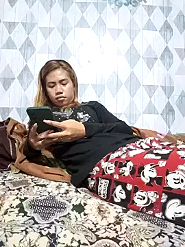 Cutie body11 online show from 10, 12, 2024