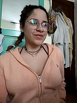 EmmaMelissa0521 online show from 21, 9, 2025