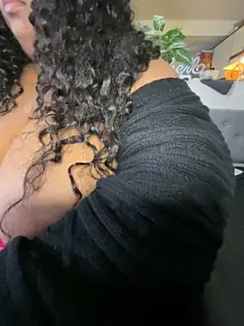 EbonyGoddessKira online show from 30, 1, 2025