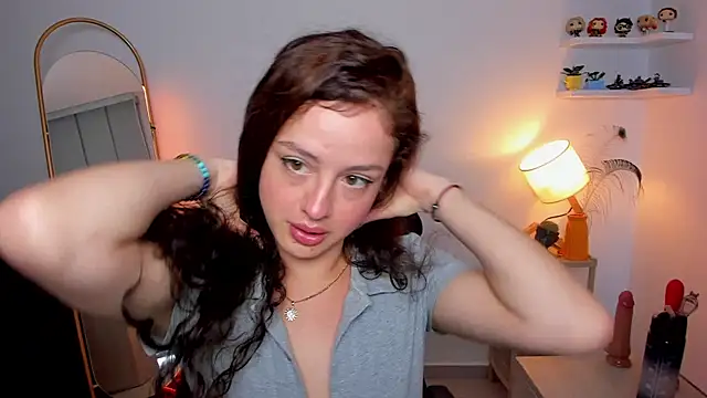 Snapshot of Cassandra_Caiin chatting on 2, 10, 2025 Cassandra Caiin online show from 2, 10, 2025