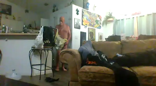 Snapshot of Yankeedave420 chatting on 16, 12, 2024 Yankeedave420 online show from 16, 12, 2024