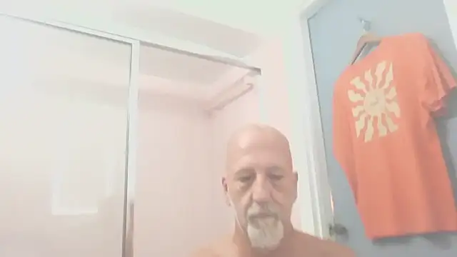 Snapshot of Yankeedave420 chatting on 31, 7, 2026 Yankeedave420 online show from 31, 7, 2026
