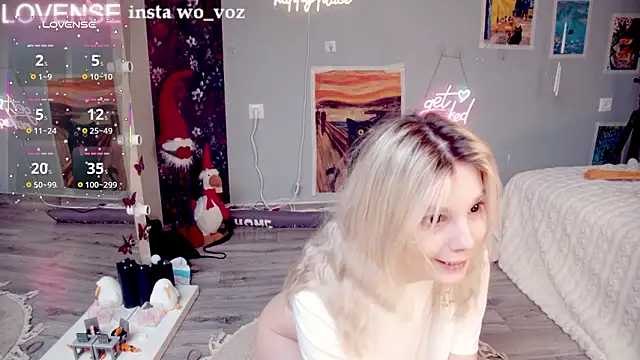 Careful i bite online show from 11, 2, 2026