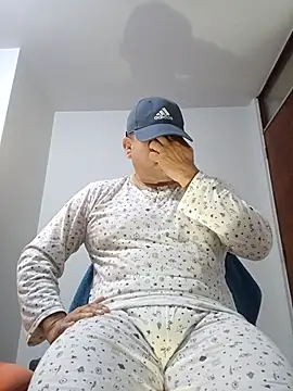 chicoguapo8 online show from 27, 9, 2025