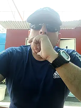 chicoguapo8 online show from 4, 10, 2025