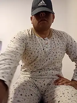 chicoguapo8 online show from 9, 10, 2025