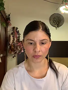 Snapshot of Estefani_32 chatting on 14, 2, 2026 Estefani 32 online show from 14, 2, 2026