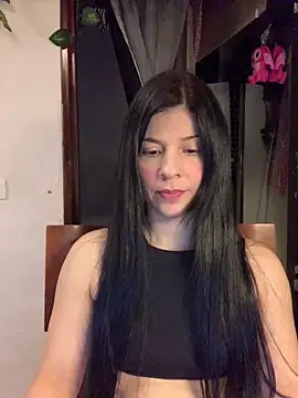 Snapshot of Estefani_32 chatting on 25, 2, 2026 Estefani 32 online show from 25, 2, 2026