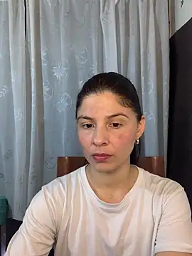 Snapshot of Estefani_32 chatting on 30, 5, 2026 Estefani 32 online show from 30, 5, 2026