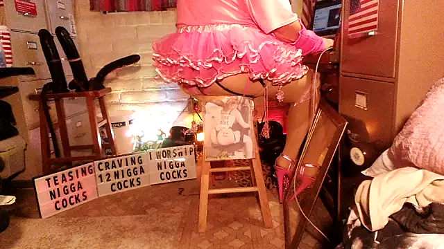 Snapshot of tgirljillforbbc chatting on 27, 3, 2026 tgirljillforbbc online show from 27, 3, 2026