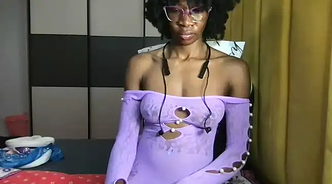 choco petite online show from 4, 3, 2025