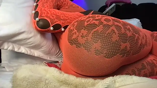 Snapshot of choco_petite chatting on 7, 3, 2026 choco petite online show from 7, 3, 2026