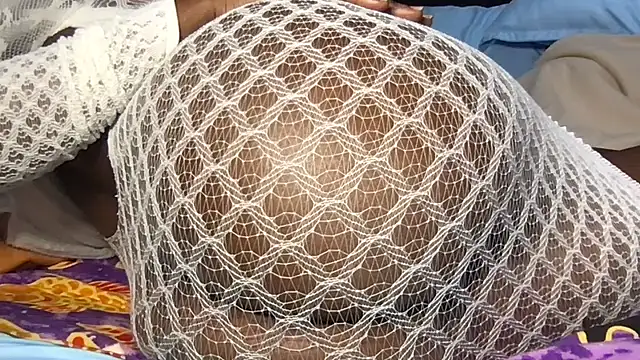 Snapshot of choco_petite chatting on 14, 4, 2026 choco petite online show from 14, 4, 2026