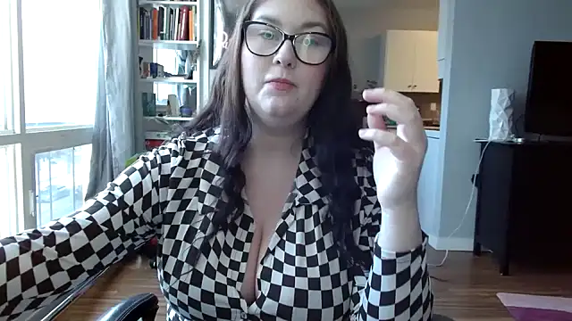 PaigeParker online show from 17, 2, 2025