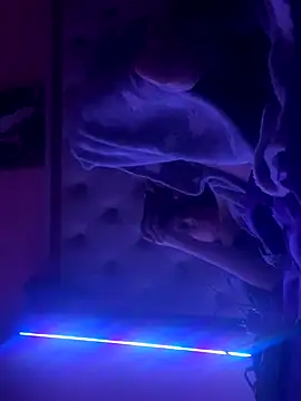 Flossy Vettie online show from 1, 10, 2025