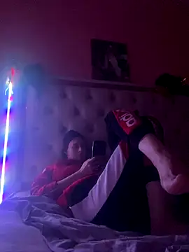 Flossy Vettie online show from 28, 11, 2025