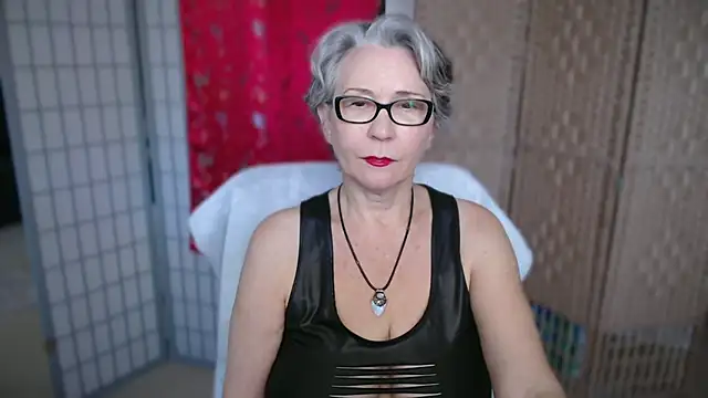 Snapshot of petradaniels chatting on 8, 7, 2026 petradaniels online show from 8, 7, 2026