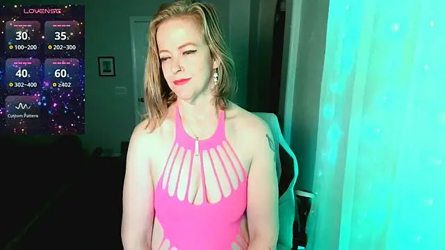 britteebee online show from 8, 11, 2025