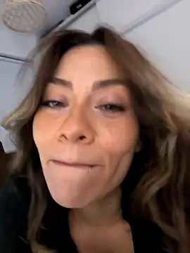 Snapshot of SamyJones9 chatting on 26, 10, 2025 SamyJones9 online show from 26, 10, 2025