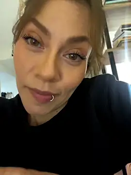 SamyJones9 online show from 5, 4, 2026