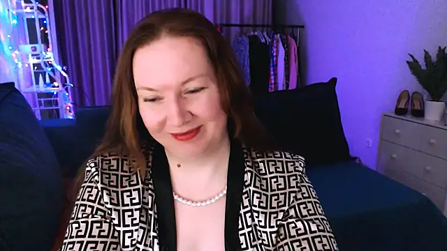 Snapshot of GoddessLara chatting on 21, 2, 2025 GoddessLara online show from 21, 2, 2025