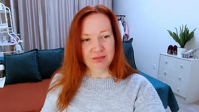 Snapshot of GoddessLara chatting on 14, 9, 2025 GoddessLara online show from 14, 9, 2025
