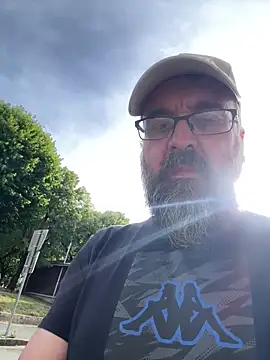 Snapshot of jim470 chatting on 13, 6, 2026 jim470 online show from 13, 6, 2026