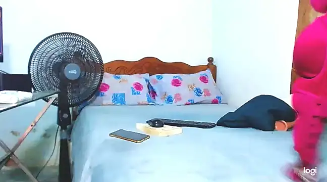 Snapshot of cositarrica_xxx chatting on 3, 2, 2025 cositarrica xxx online show from 3, 2, 2025