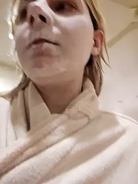 ScarletCallings420 online show from 18, 2, 2025