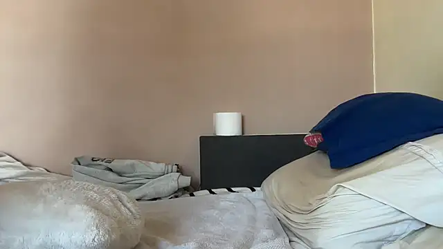 sexybooii6968 online show from 15, 3, 2026