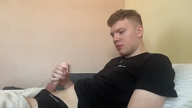 sexybooii6968 online show from 7, 4, 2026